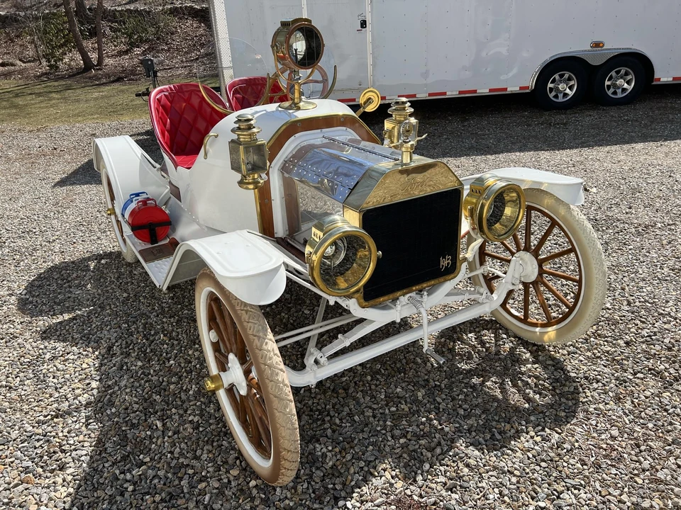 Ford Model T - Image 14 of 31