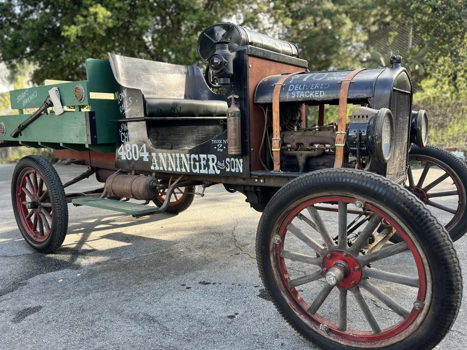 Ford Model T Pickup & Model TT - Image 6 of 31