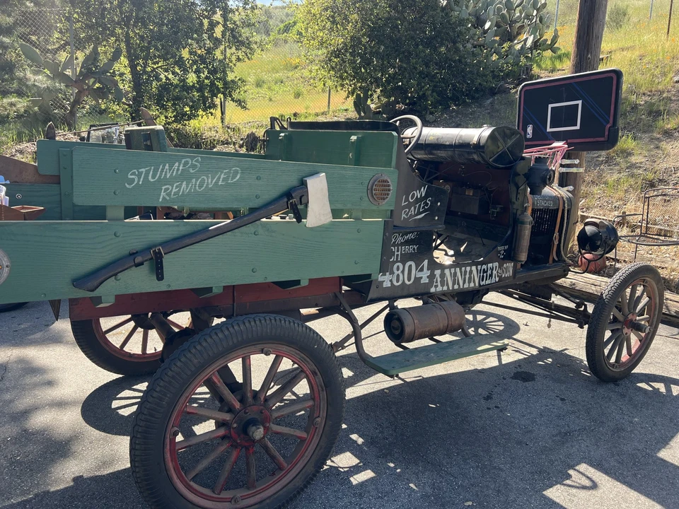 Ford Model T Pickup & Model TT - Image 10 of 31