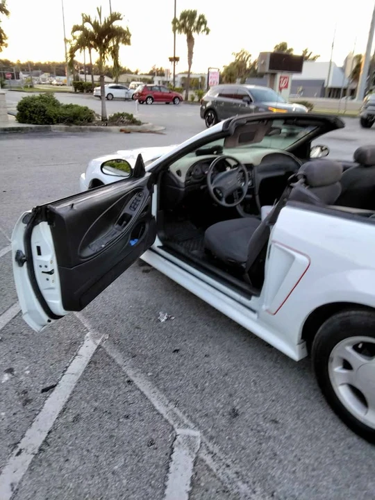 1999 Ford SN95 Mustang - Image 3 of 4