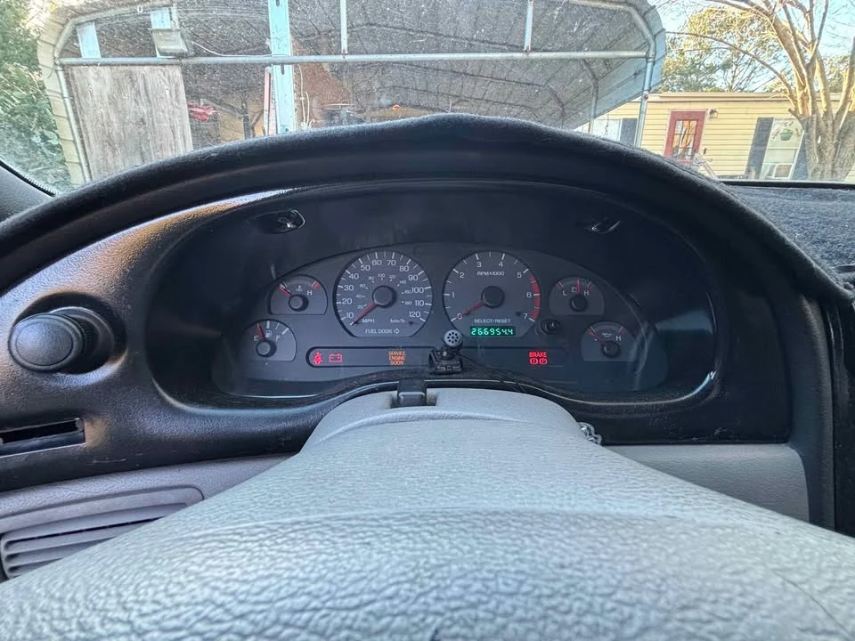 2000 Ford SN95 Mustang - Image 6 of 10