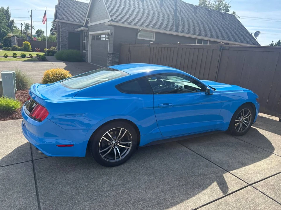 2017 Ford S550 Mustang - Image 2 of 12