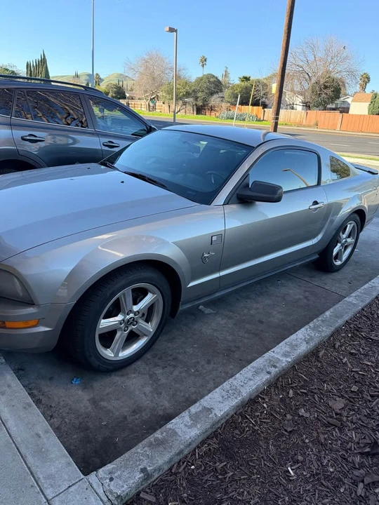 2009 Ford S197 Mustang - Image 3 of 4
