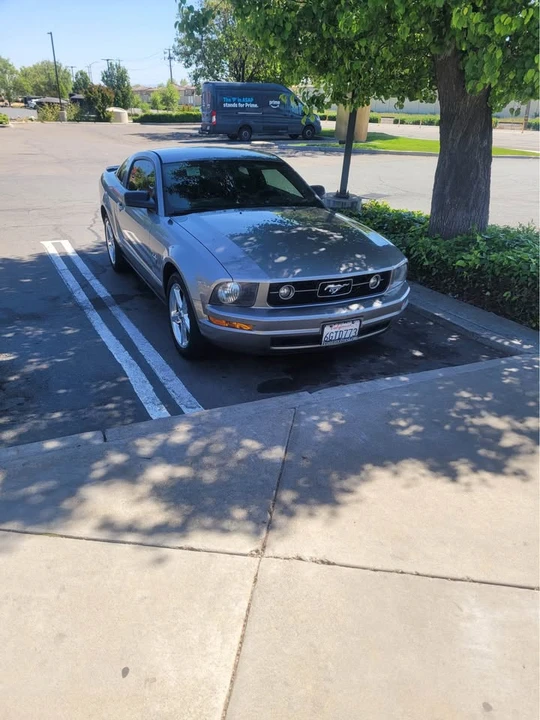 2009 Ford S197 Mustang - Image 2 of 4