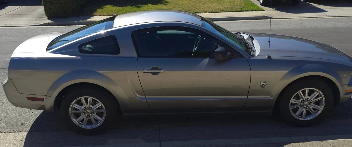2009 Ford S197 Mustang - Image 2 of 5