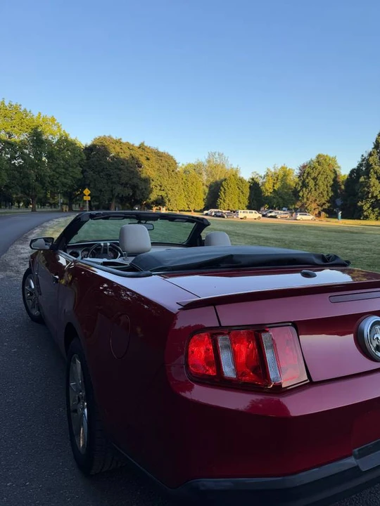 2010 Ford S197 Mustang GT - Image 2 of 11