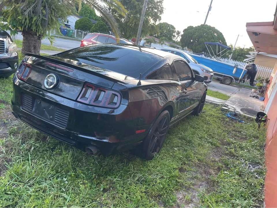 2013 Ford S197 Mustang - Image 7 of 7