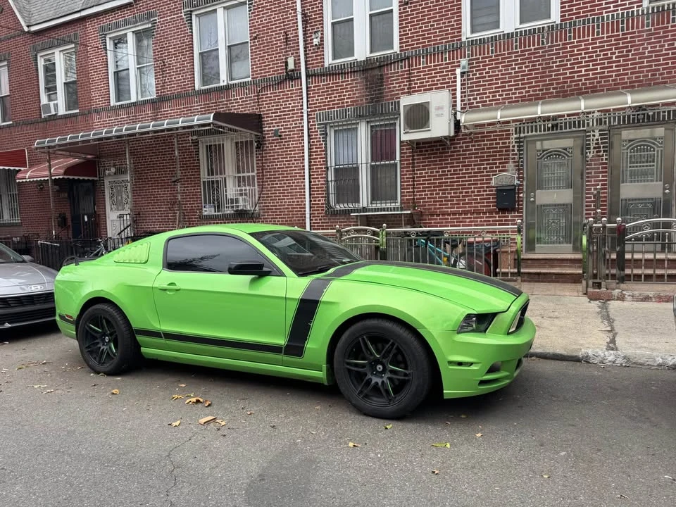 2014 Ford S197 Mustang - Image 2 of 8