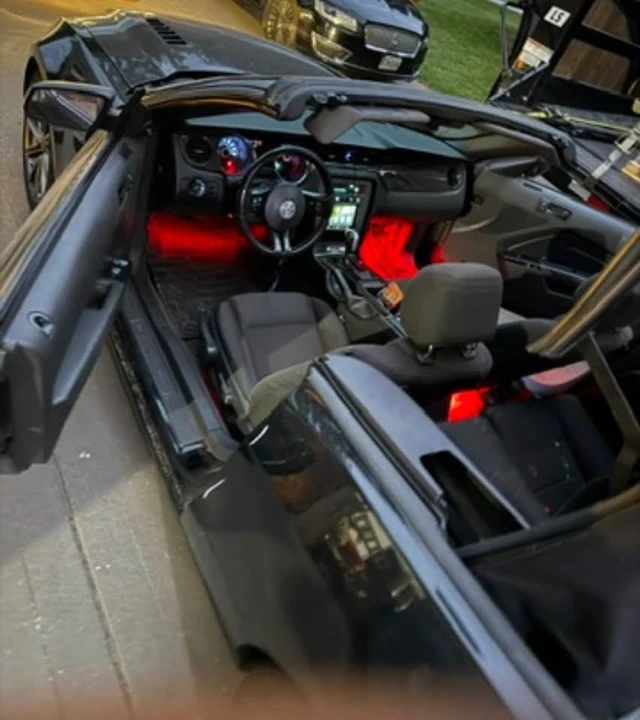 2014 Ford S197 Mustang - Image 2 of 9
