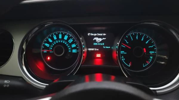 2014 Ford S197 Mustang - Image 13 of 21