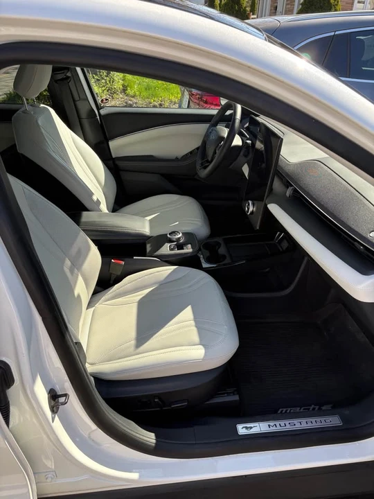 2021 Ford Mustang Mach-E - Image 5 of 10