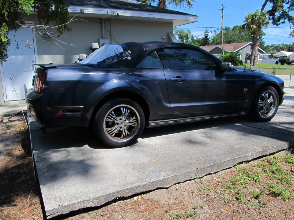 2009 Ford S197 Mustang - Image 5 of 11