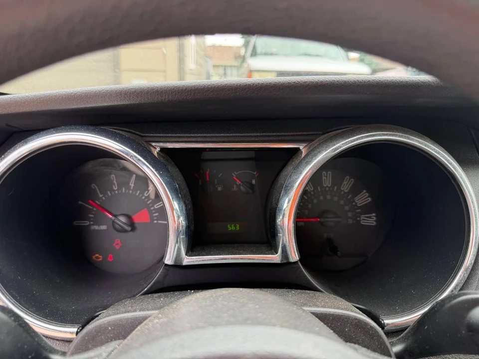 2005 Ford S197 Mustang - Image 10 of 17