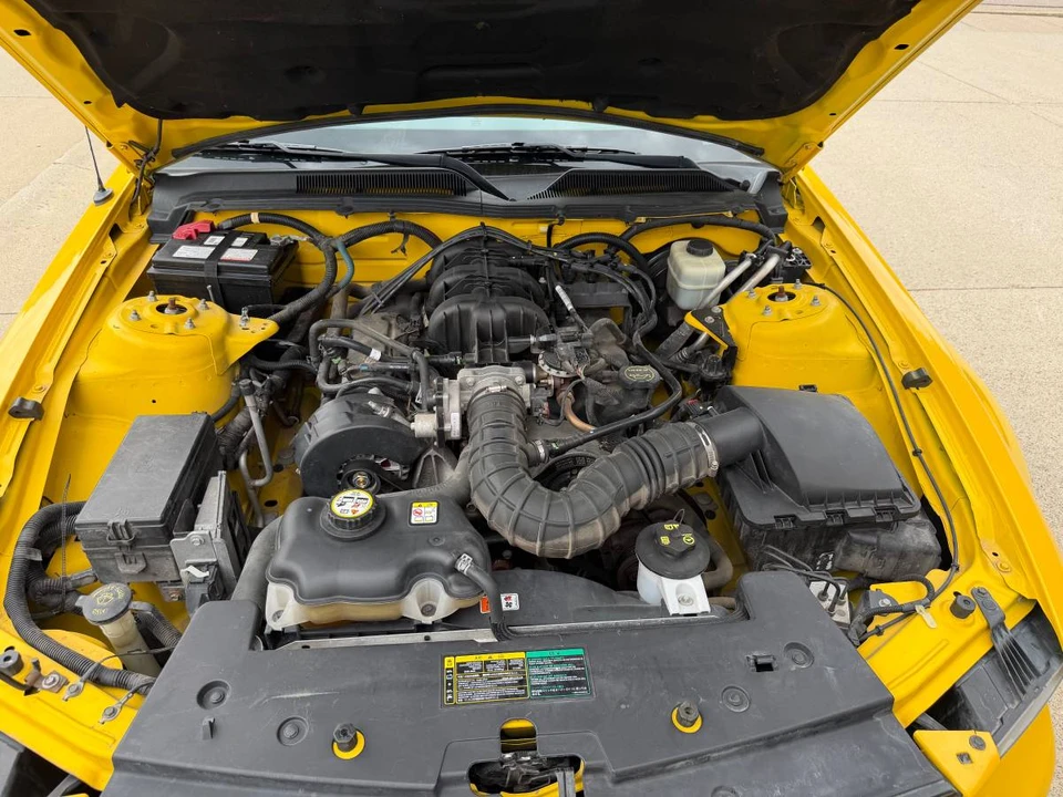 2005 Ford S197 Mustang - Image 13 of 17