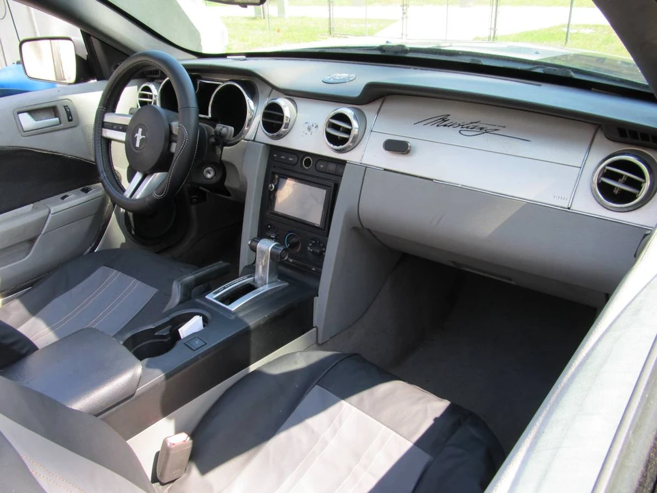 2009 Ford S197 Mustang - Image 8 of 11