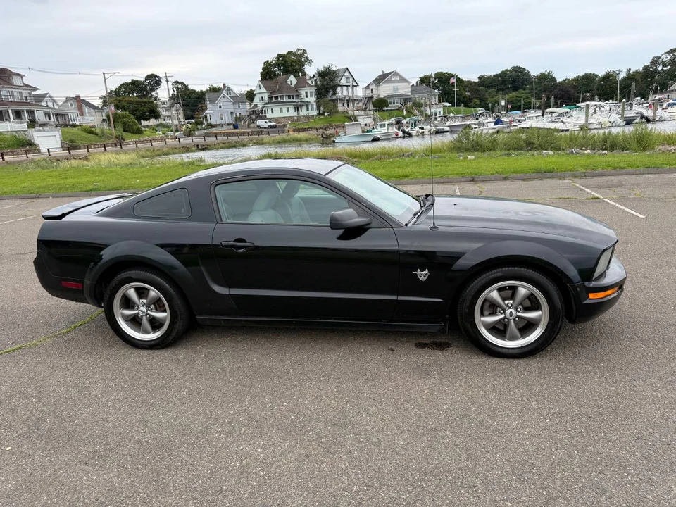 2009 Ford S197 Mustang - Image 15 of 24