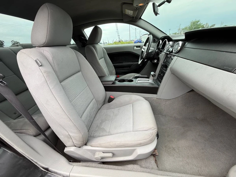 2009 Ford S197 Mustang - Image 10 of 24