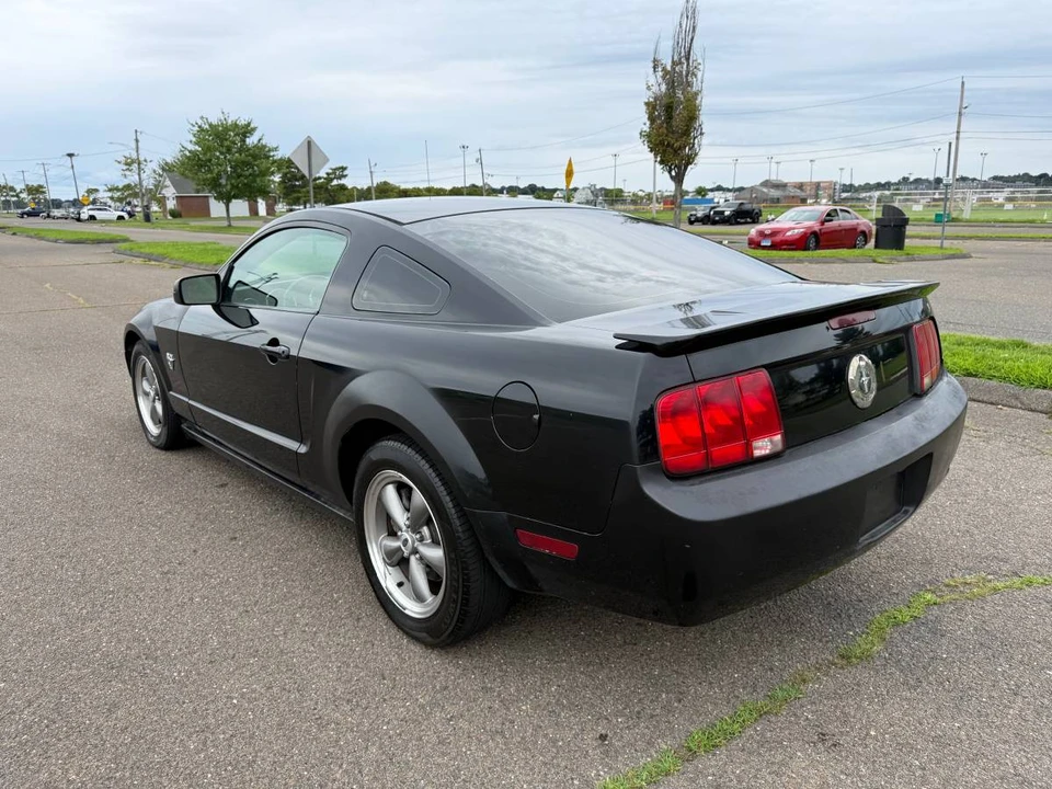 2009 Ford S197 Mustang - Image 16 of 24