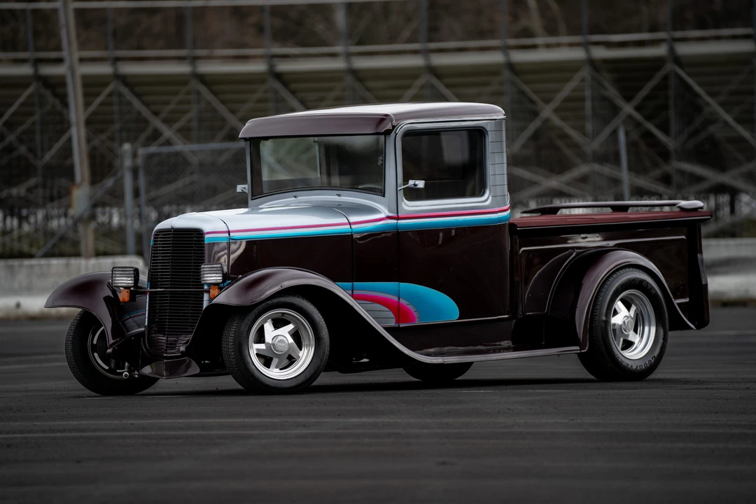 Ford Pickup (1932-1934) - Image 2 of 31