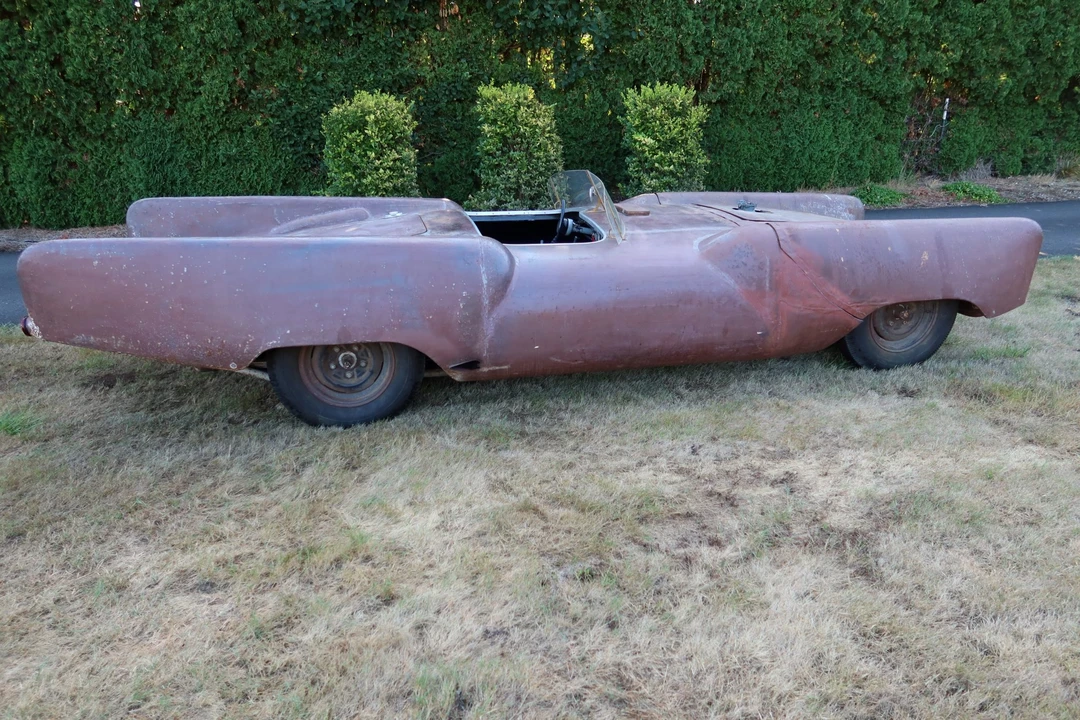 Ford Hot Rod - Image 16 of 31
