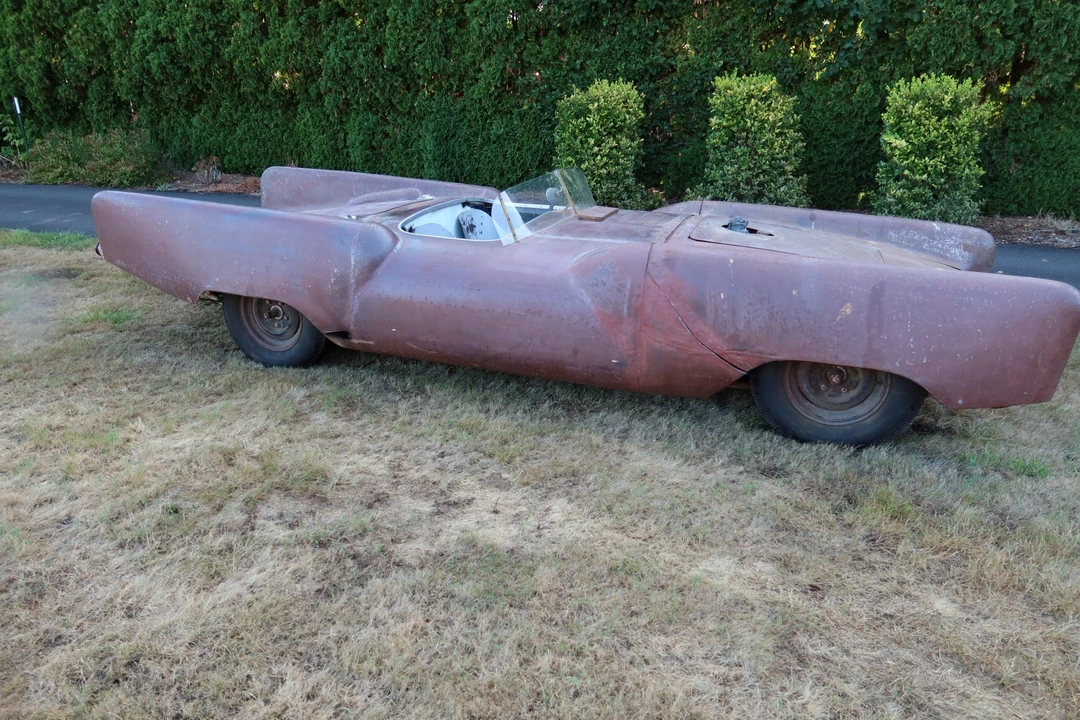 Ford Hot Rod - Image 17 of 31