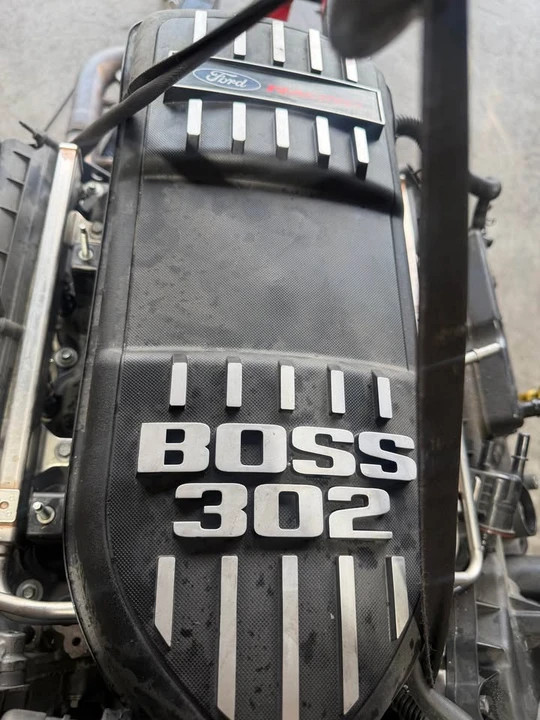Parts & Memorabilia Engines - Image 4 of 9