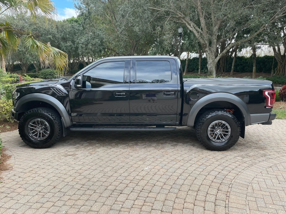 2019 Ford F-150 Raptor 13th Gen - Image 2 of 31