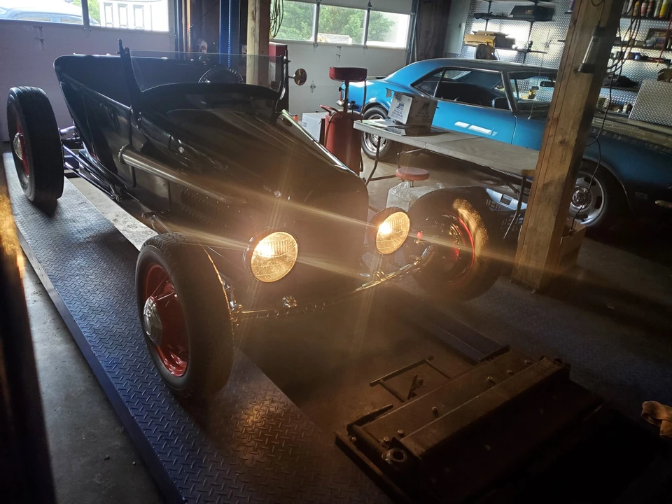 Ford Model T - Image 9 of 31