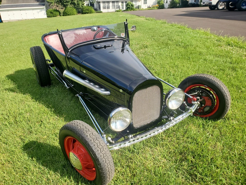 Ford Model T - Image 2 of 31