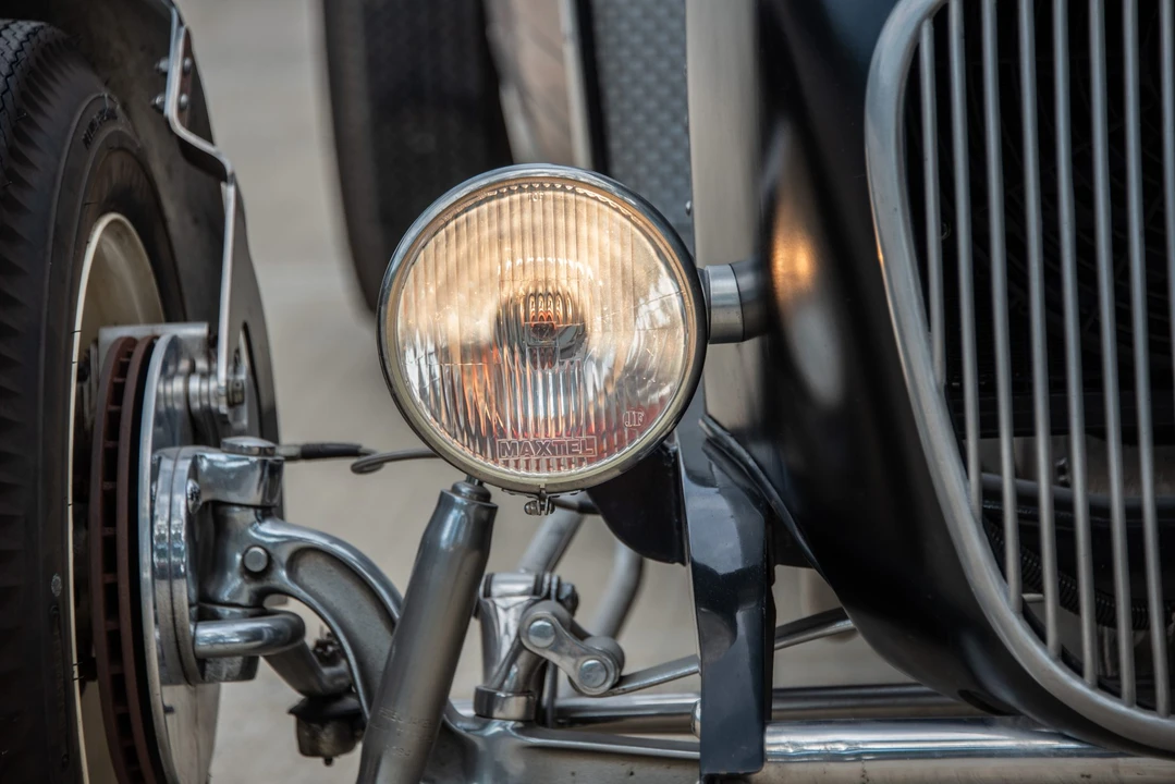 Ford Model 18 & 40 - Image 9 of 31