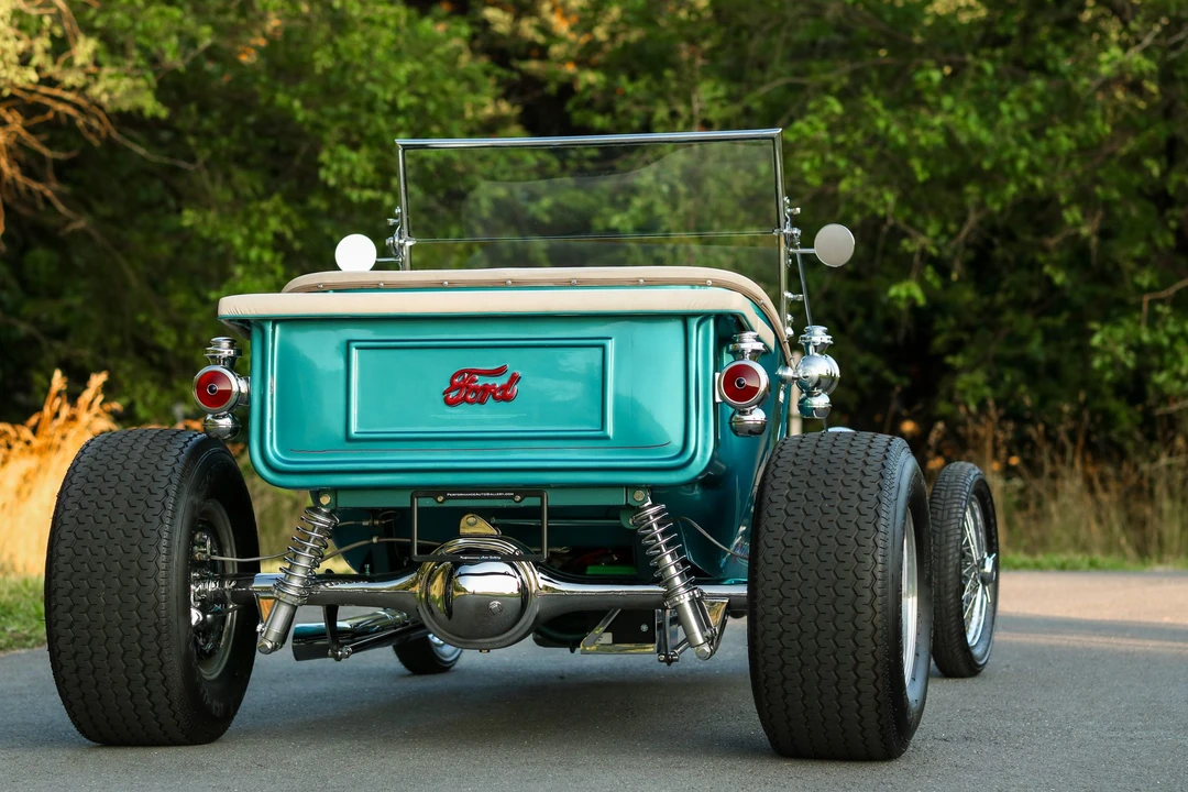 Ford Hot Rod - Image 11 of 31