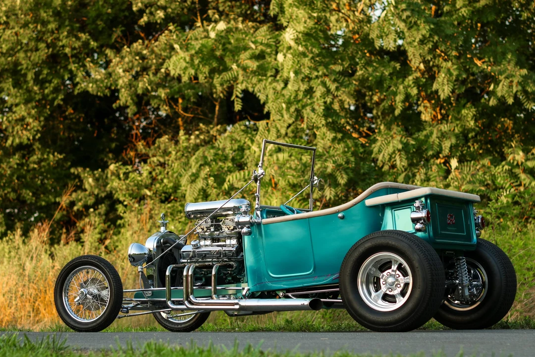 Ford Hot Rod - Image 7 of 31