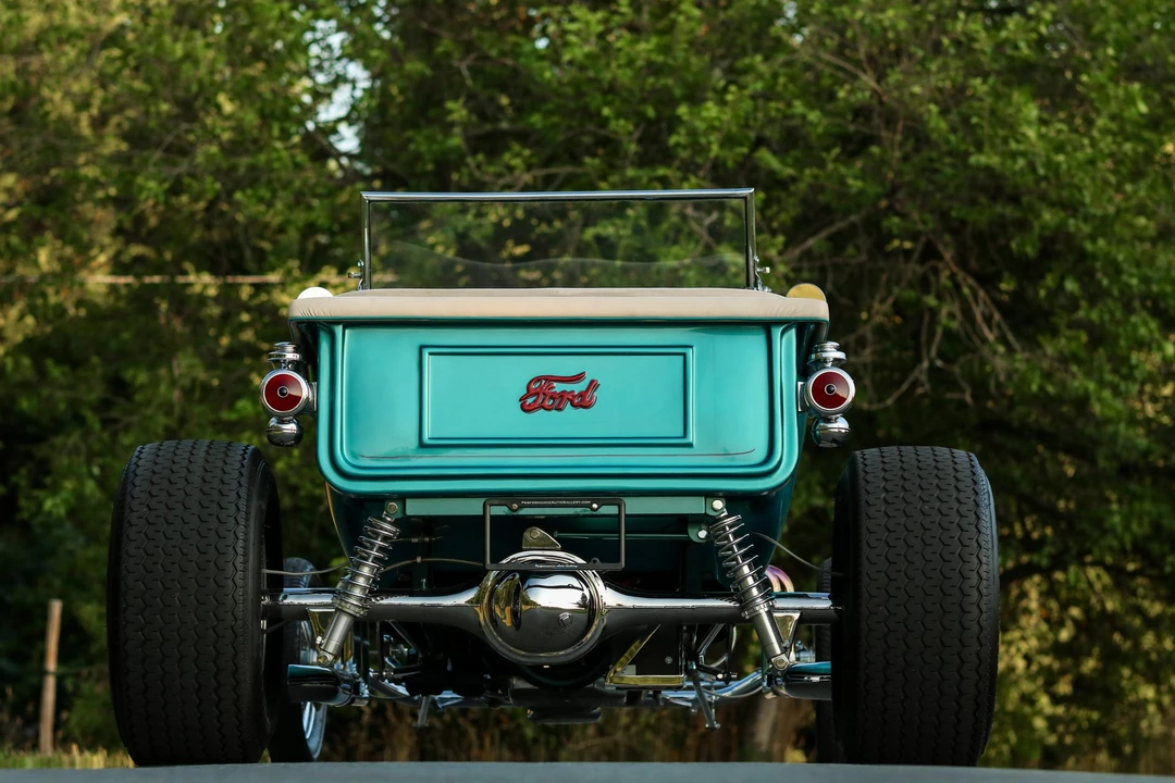 Ford Hot Rod - Image 10 of 31
