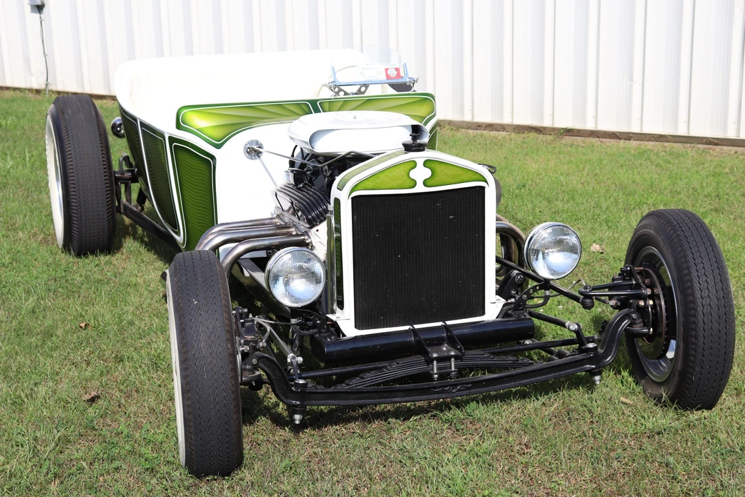 Ford Hot Rod - Image 2 of 31