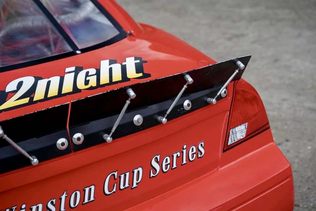 Ford Taurus - Image 17 of 31