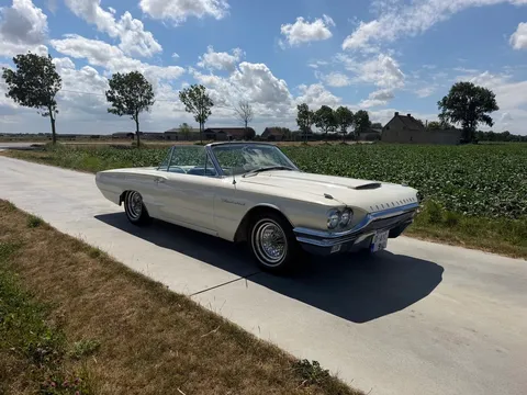 1964 Ford Thunderbird