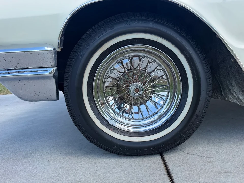 1964 Ford Thunderbird 4th Gen - Image 9 of 31