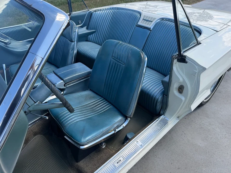 1964 Ford Thunderbird 4th Gen - Image 27 of 31