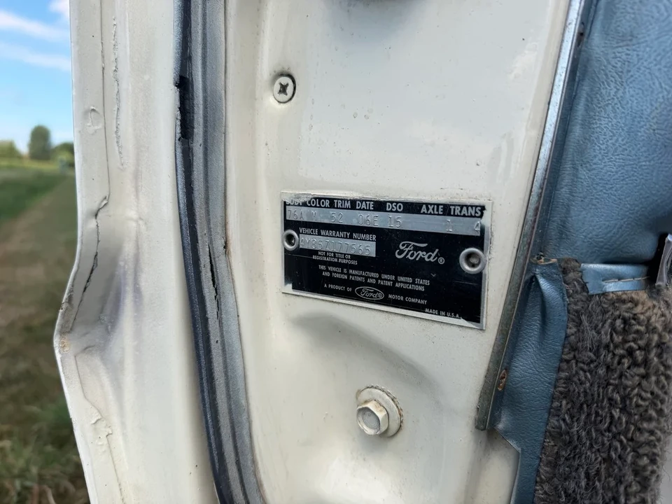 1964 Ford Thunderbird 4th Gen - Image 28 of 31