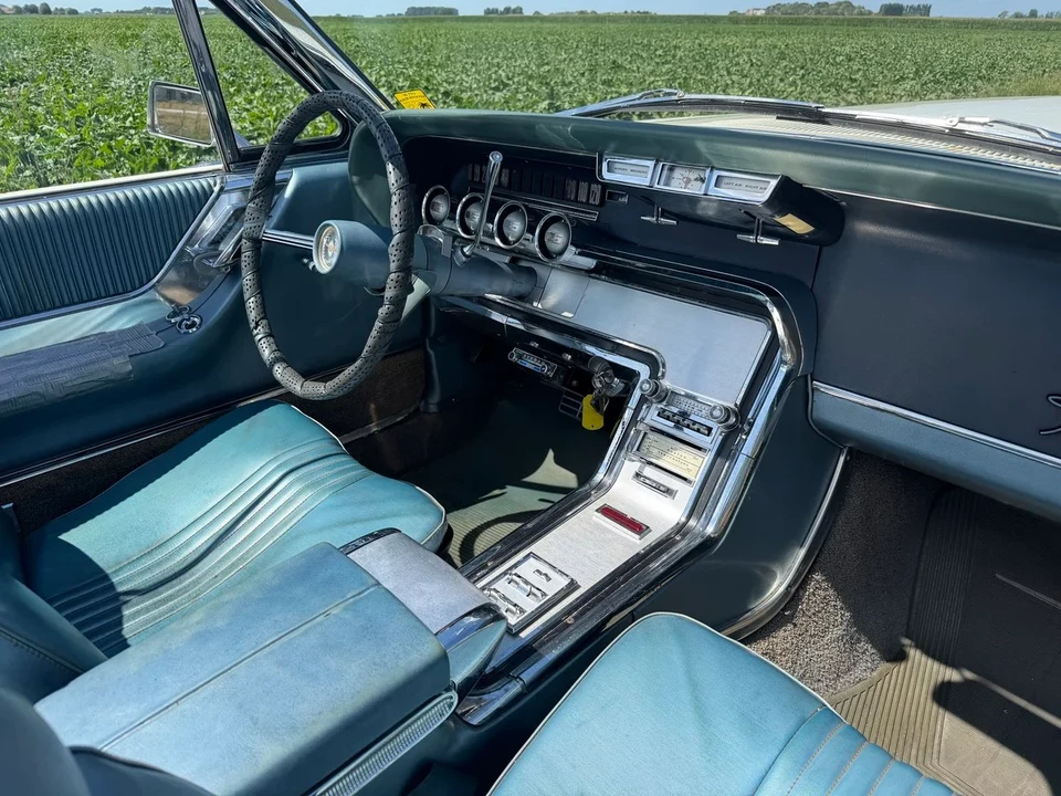 1964 Ford Thunderbird 4th Gen - Image 16 of 31