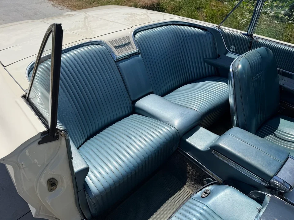 1964 Ford Thunderbird 4th Gen - Image 21 of 31