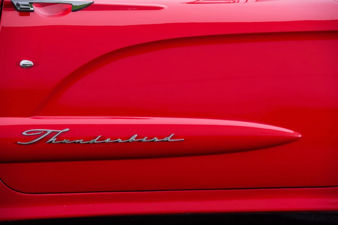 Ford Thunderbird 2nd Gen - Image 25 of 31