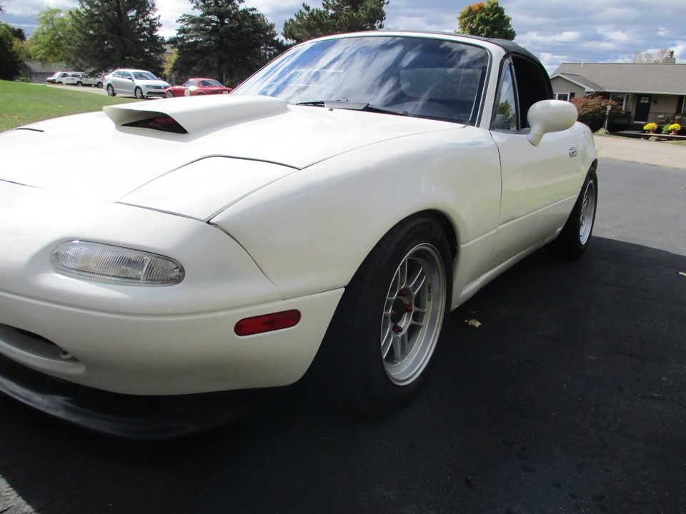 1994 Mazda NA MX-5 Miata - Image 8 of 31