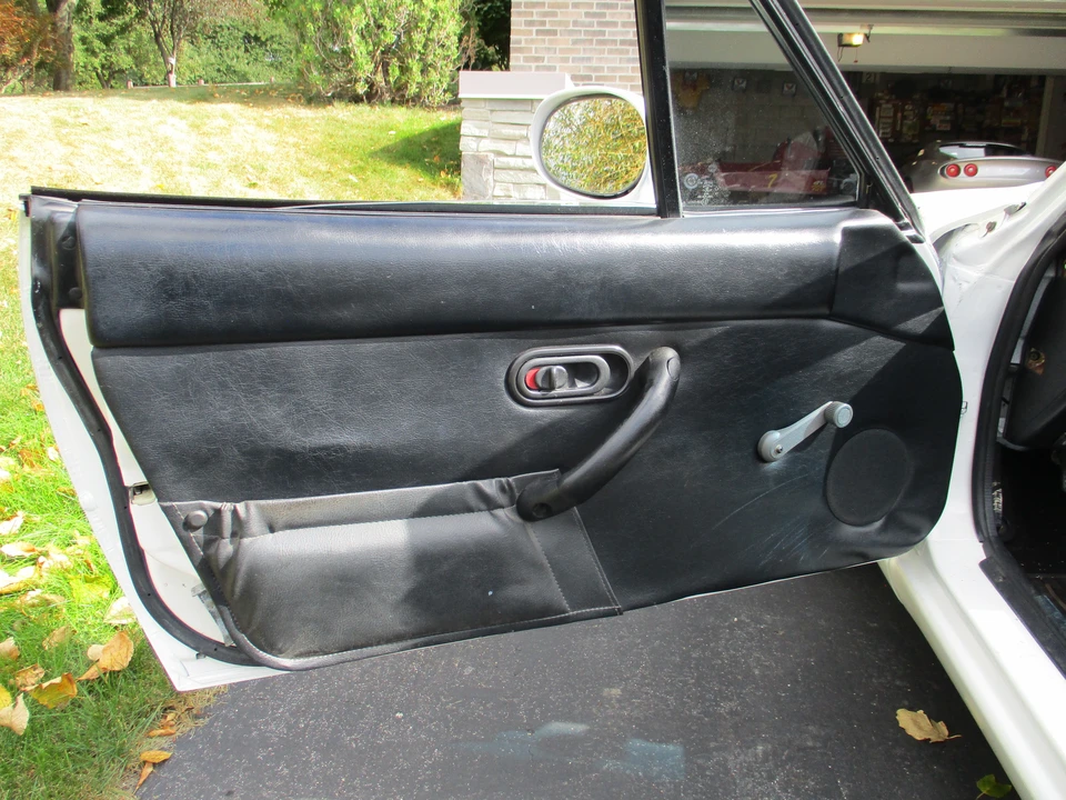 1994 Mazda NA MX-5 Miata - Image 25 of 31