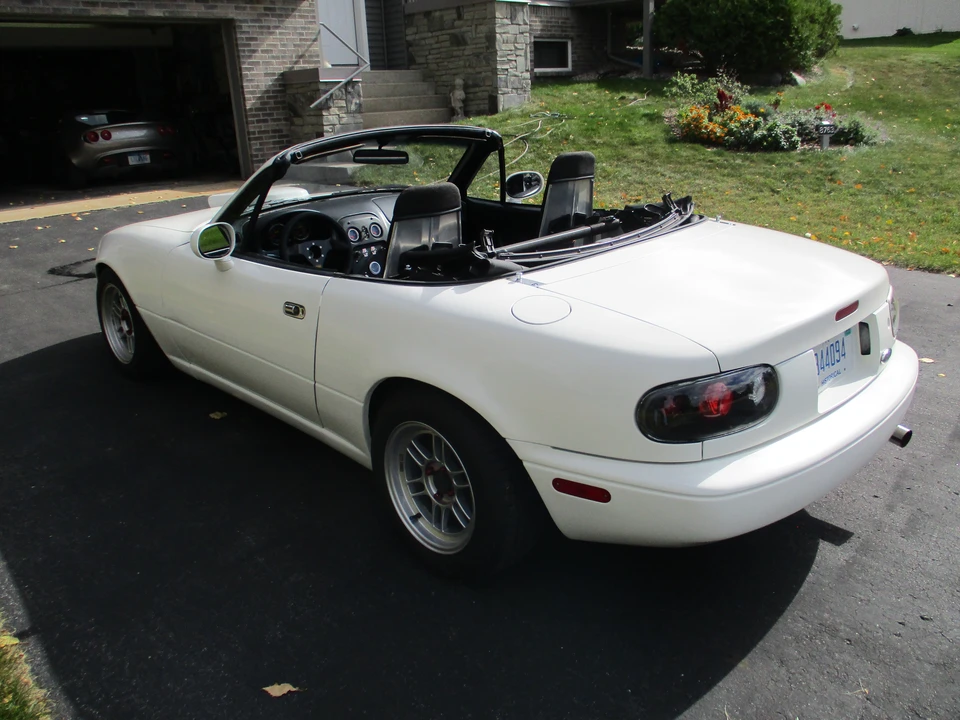 1994 Mazda NA MX-5 Miata - Image 5 of 31