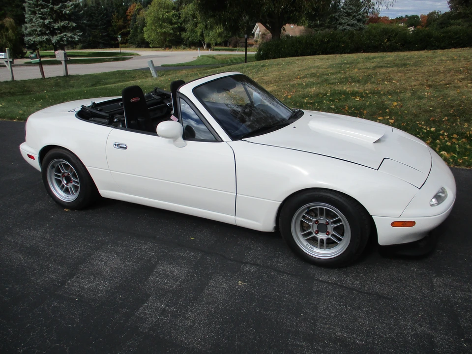 1994 Mazda NA MX-5 Miata - Image 3 of 31