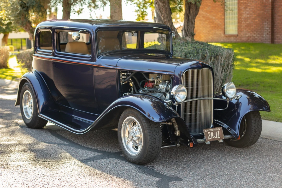 Ford Model 18 & 40 - Image 1 of 31