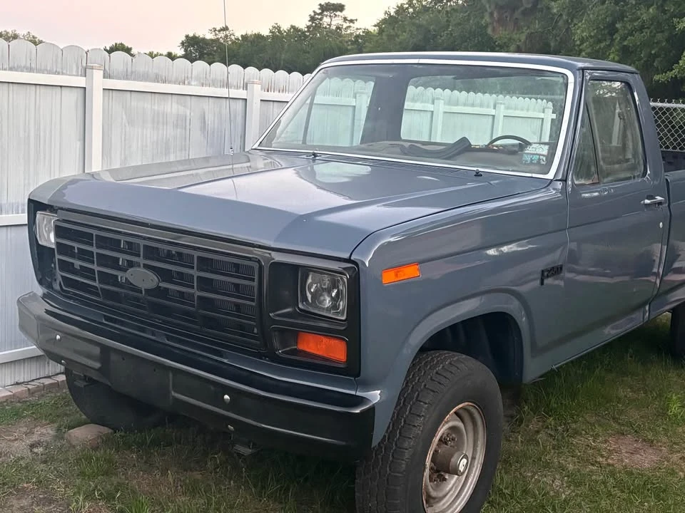 1985 Ford Bronco 3rd Gen - Image 2 of 7