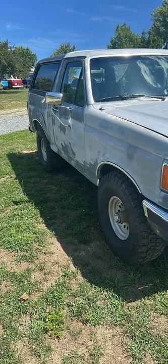 Ford Bronco - Image 2 of 2