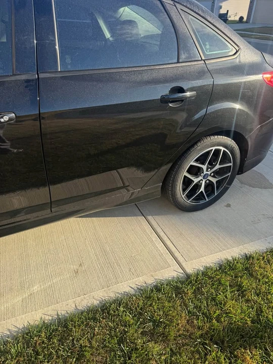 2015 Ford Focus 3rd Gen - Image 6 of 8
